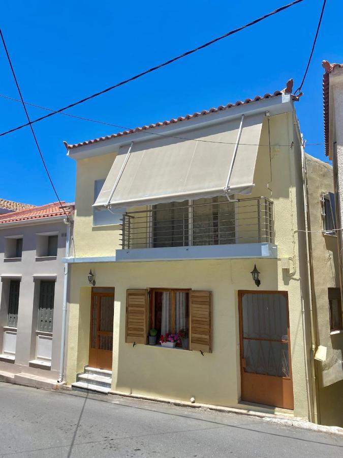 Blu Blu Apartment With Castle View Koróni المظهر الخارجي الصورة